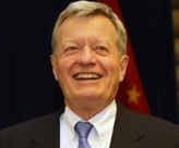 a2r1W000000x43BQAQMaxBaucus