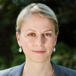 Simone Dettling Headshot