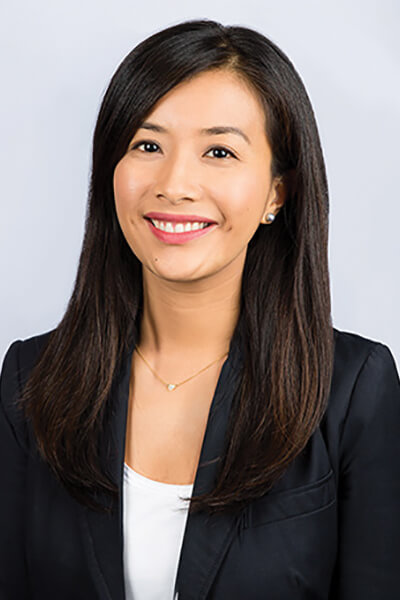 Elaine Chim Headshot